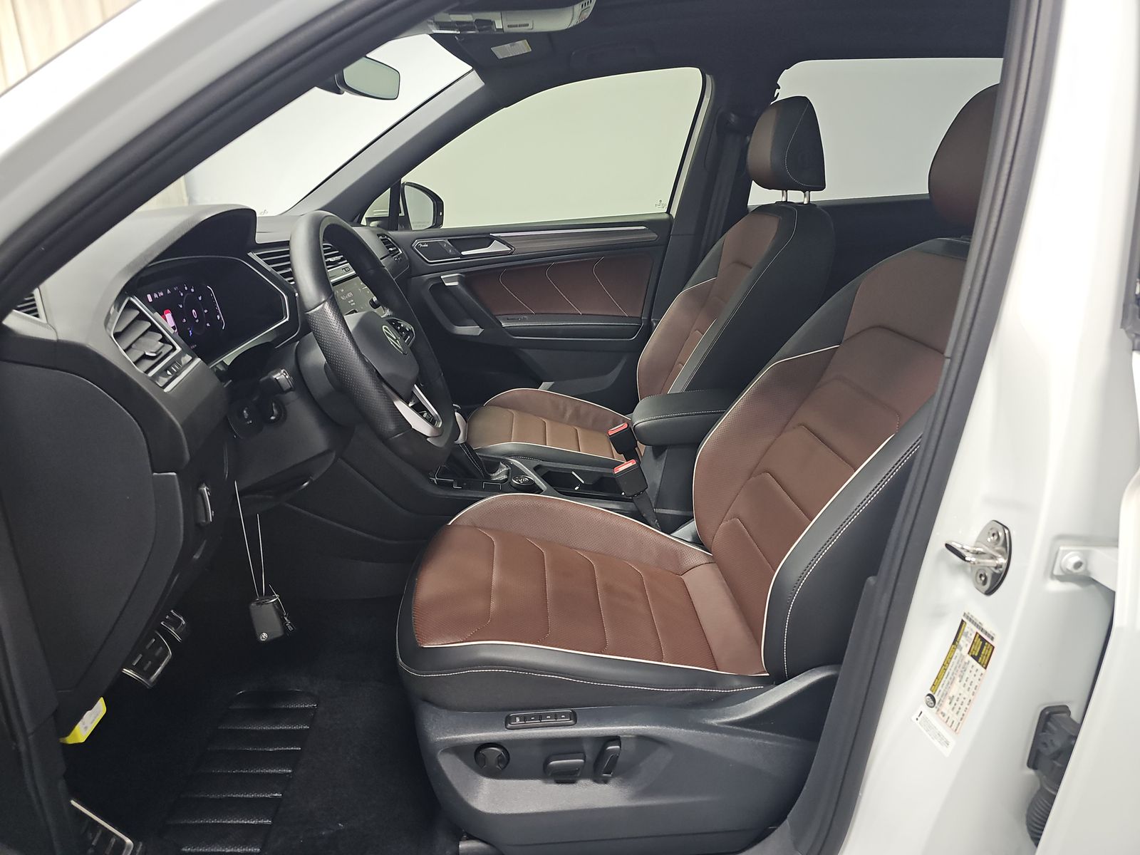 2024 Volkswagen Tiguan 2.0T SEL R-Line AWD