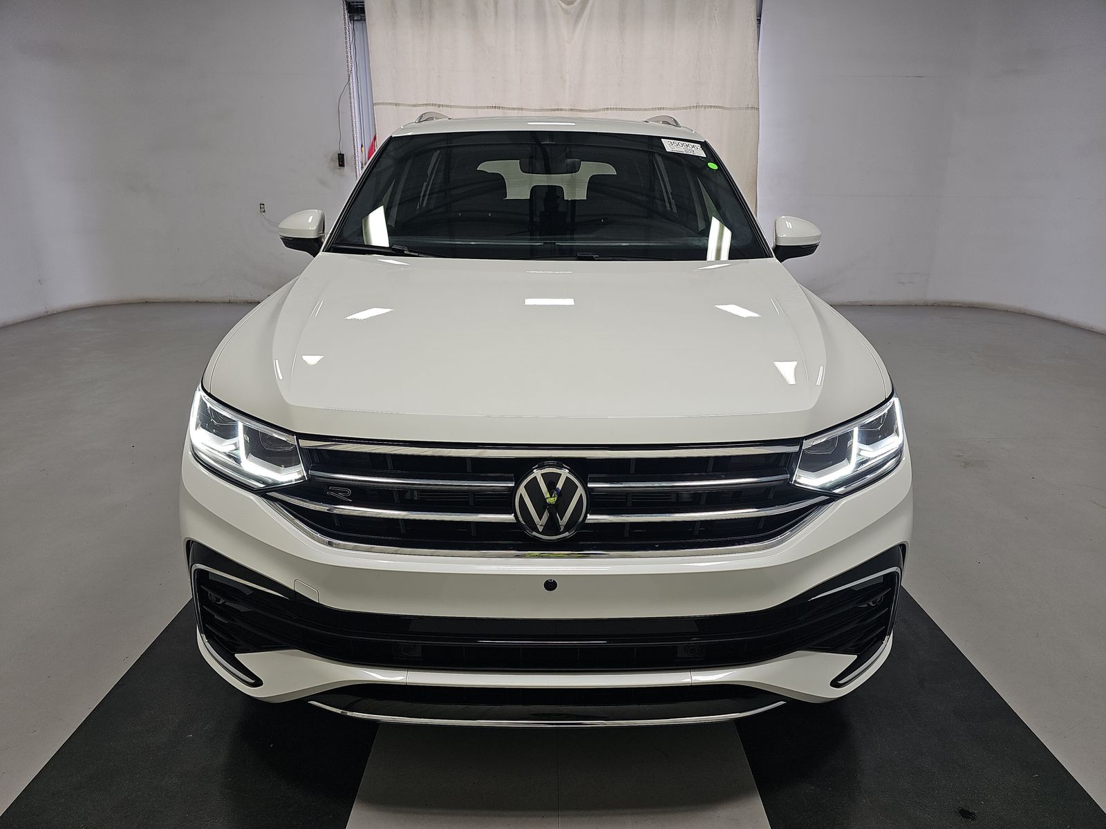 2024 Volkswagen Tiguan 2.0T SEL R-Line AWD