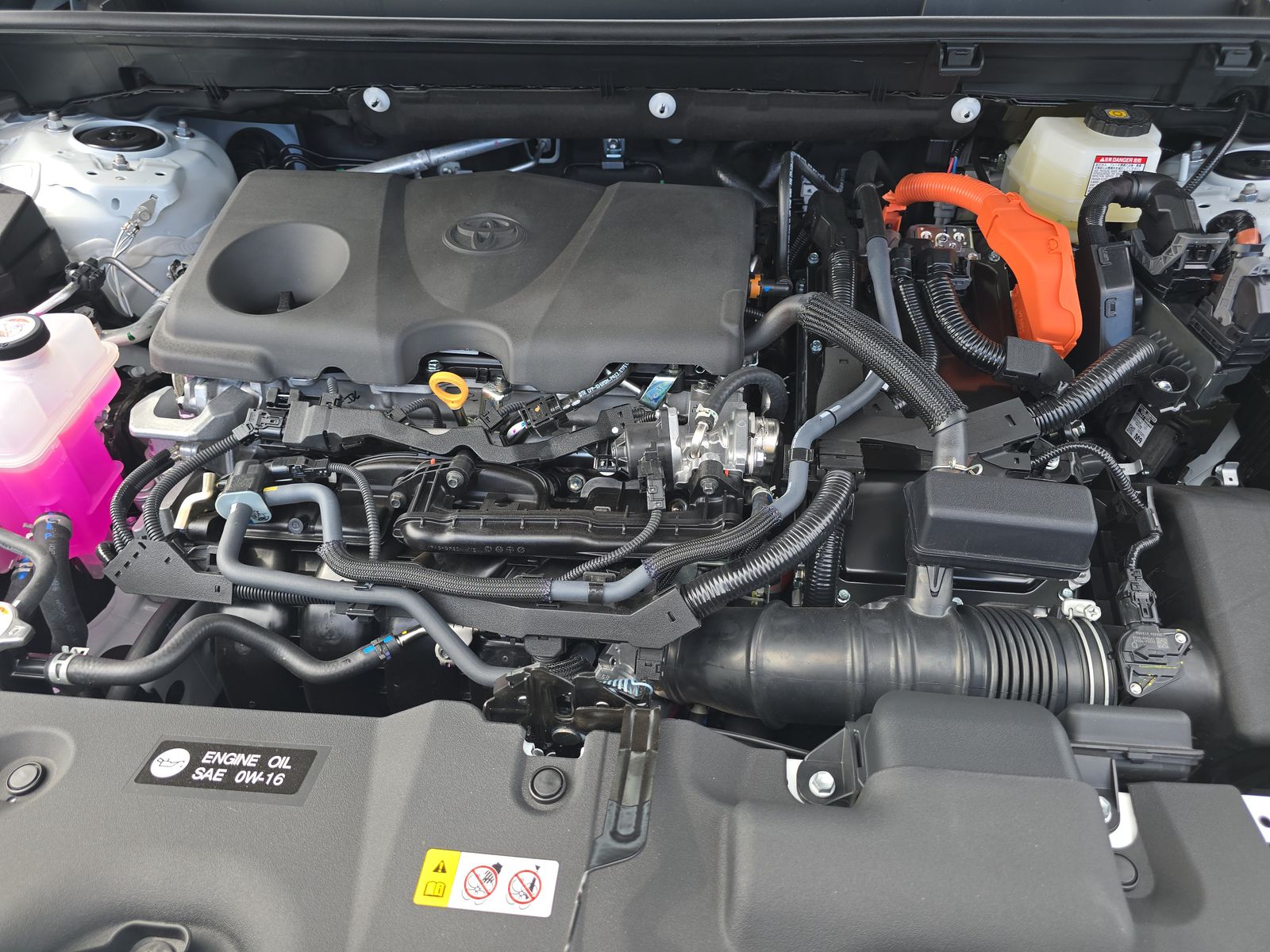 2025 Toyota RAV4 Hybrid XLE AWD