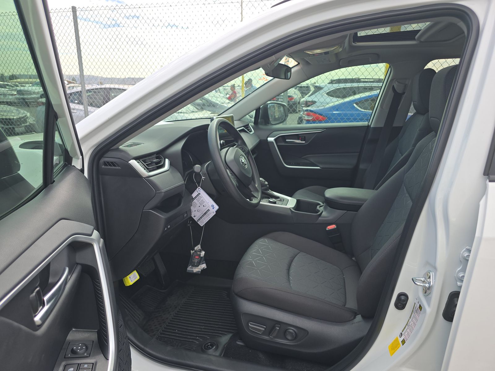 2025 Toyota RAV4 Hybrid XLE AWD