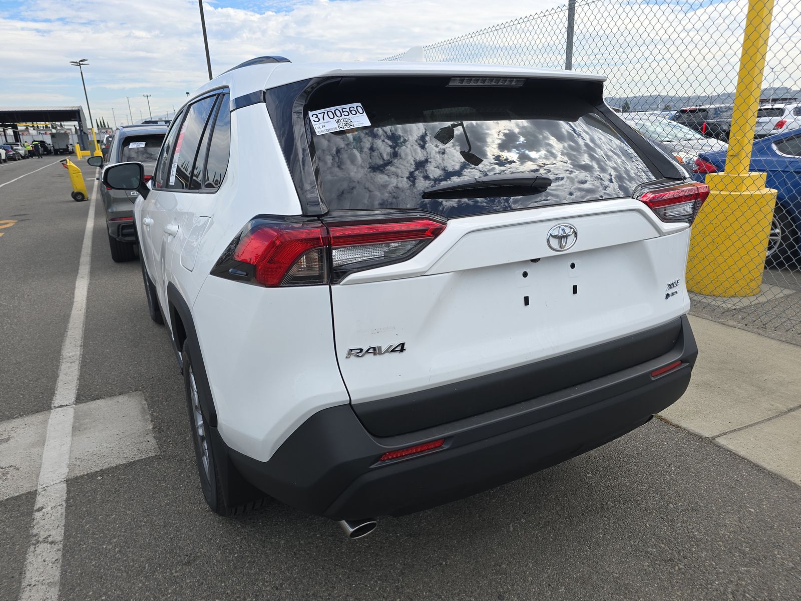 2025 Toyota RAV4 Hybrid XLE AWD