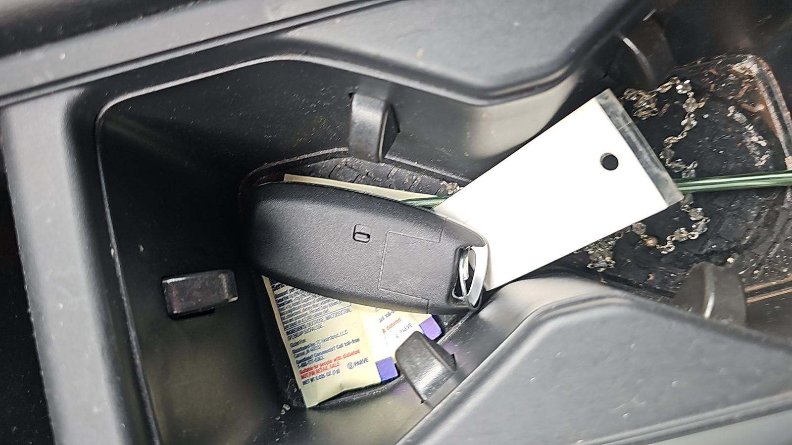 2025 Nissan Pathfinder S FWD