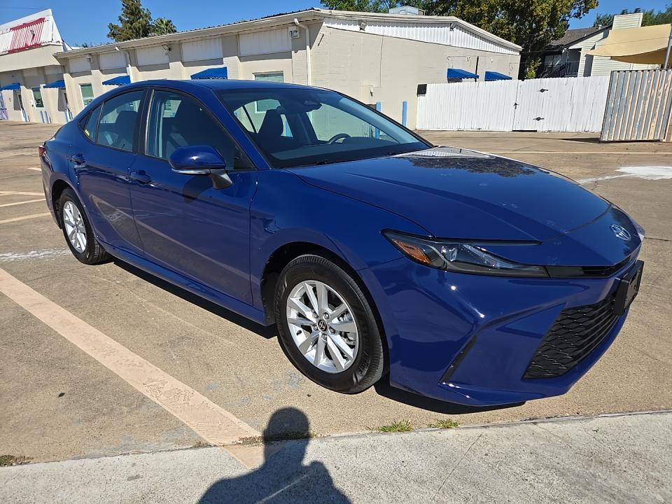 2025 Toyota Camry LE AWD