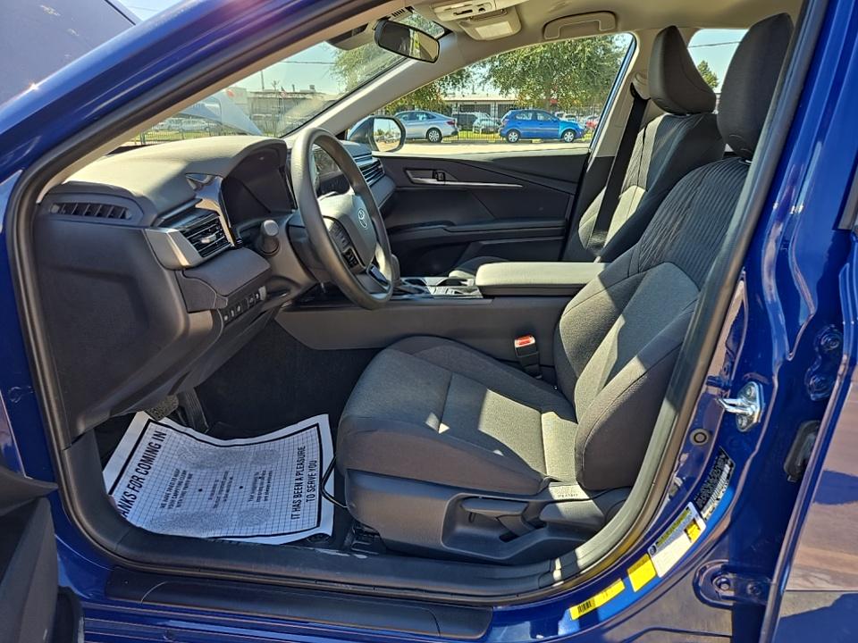 2025 Toyota Camry LE AWD