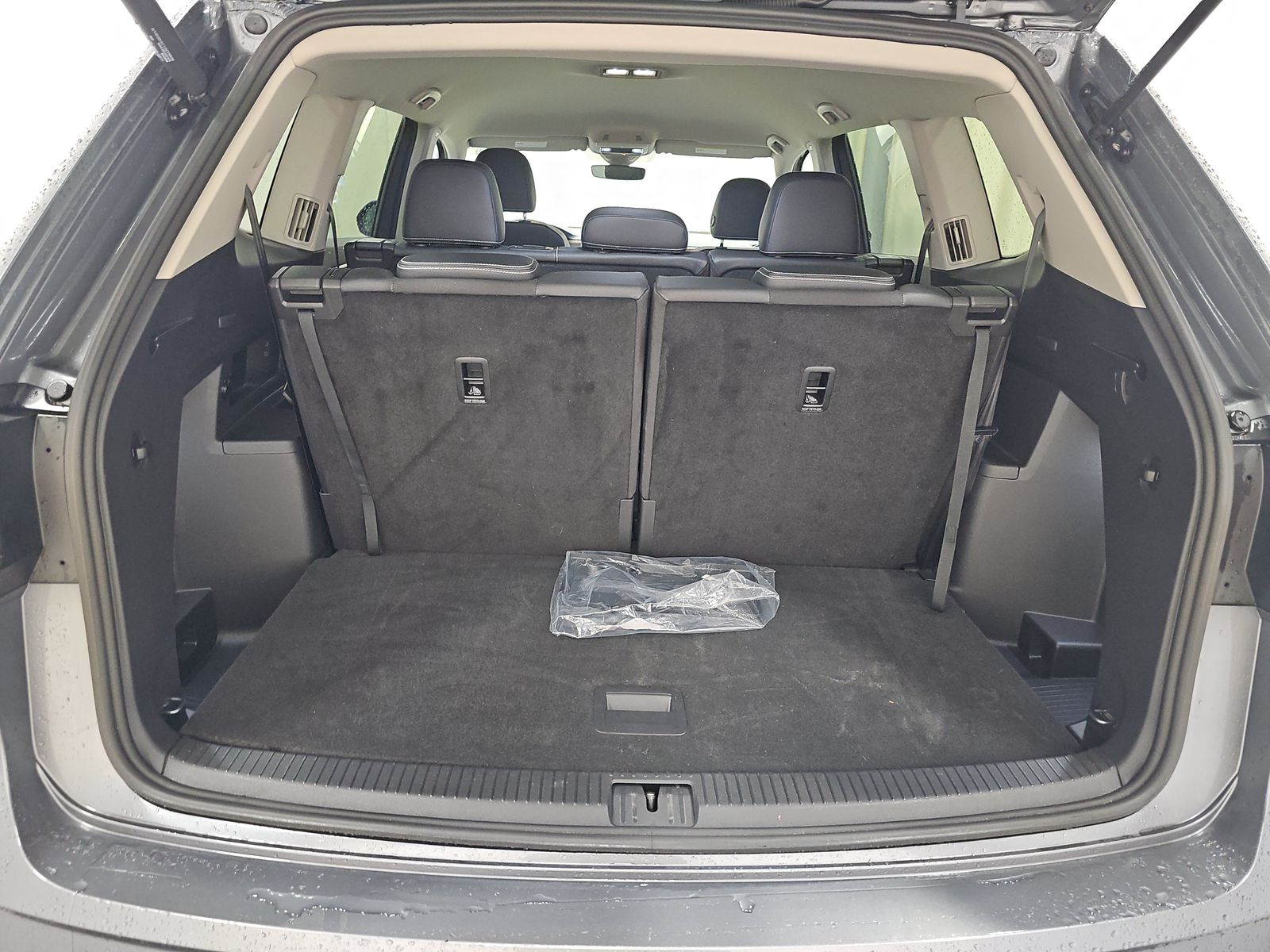 2025 Volkswagen Atlas 2.0T SE AWD