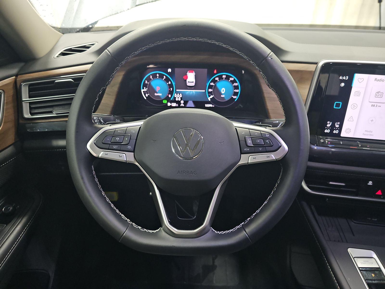 2025 Volkswagen Atlas 2.0T SE AWD