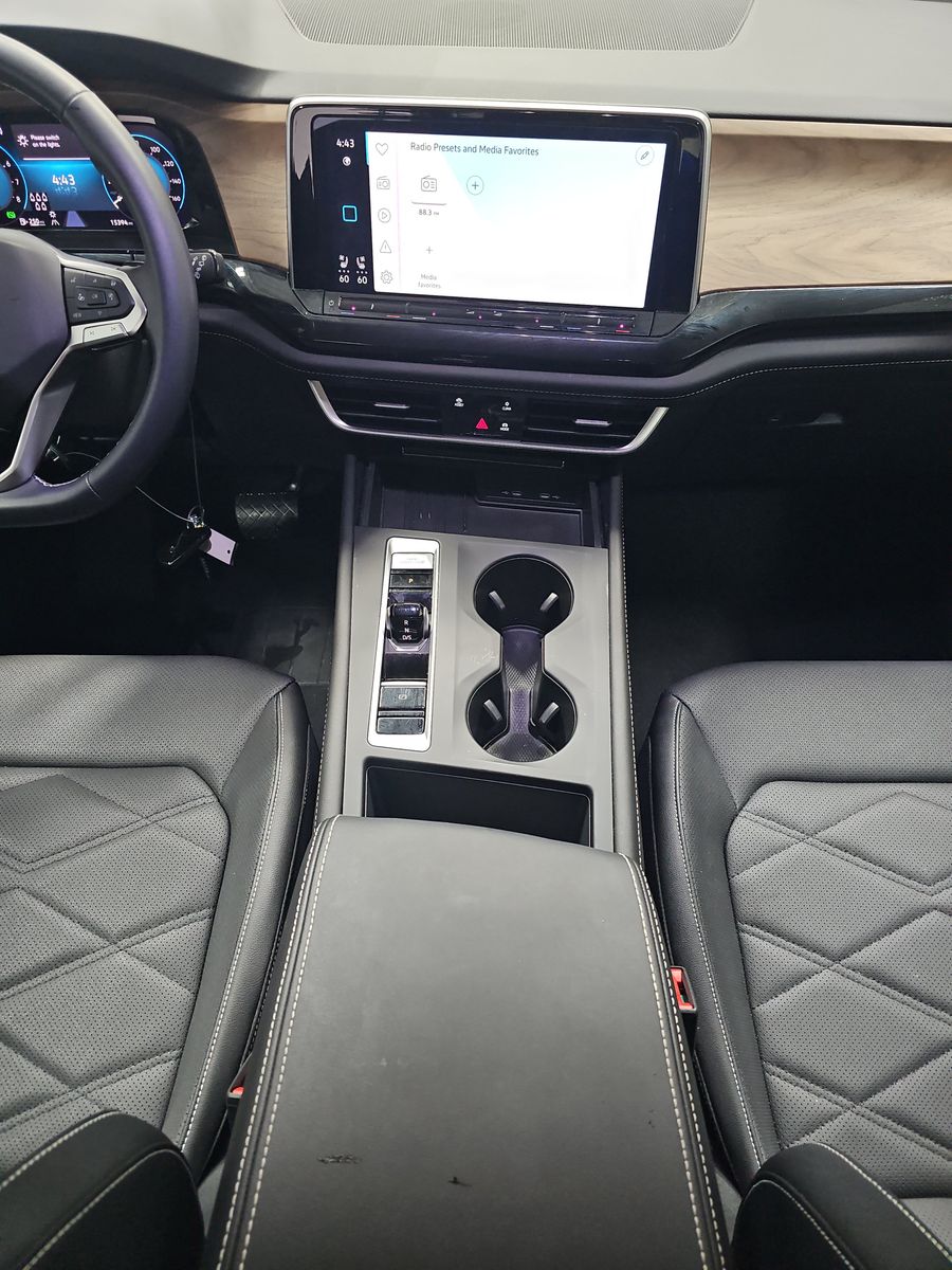 2025 Volkswagen Atlas 2.0T SE AWD