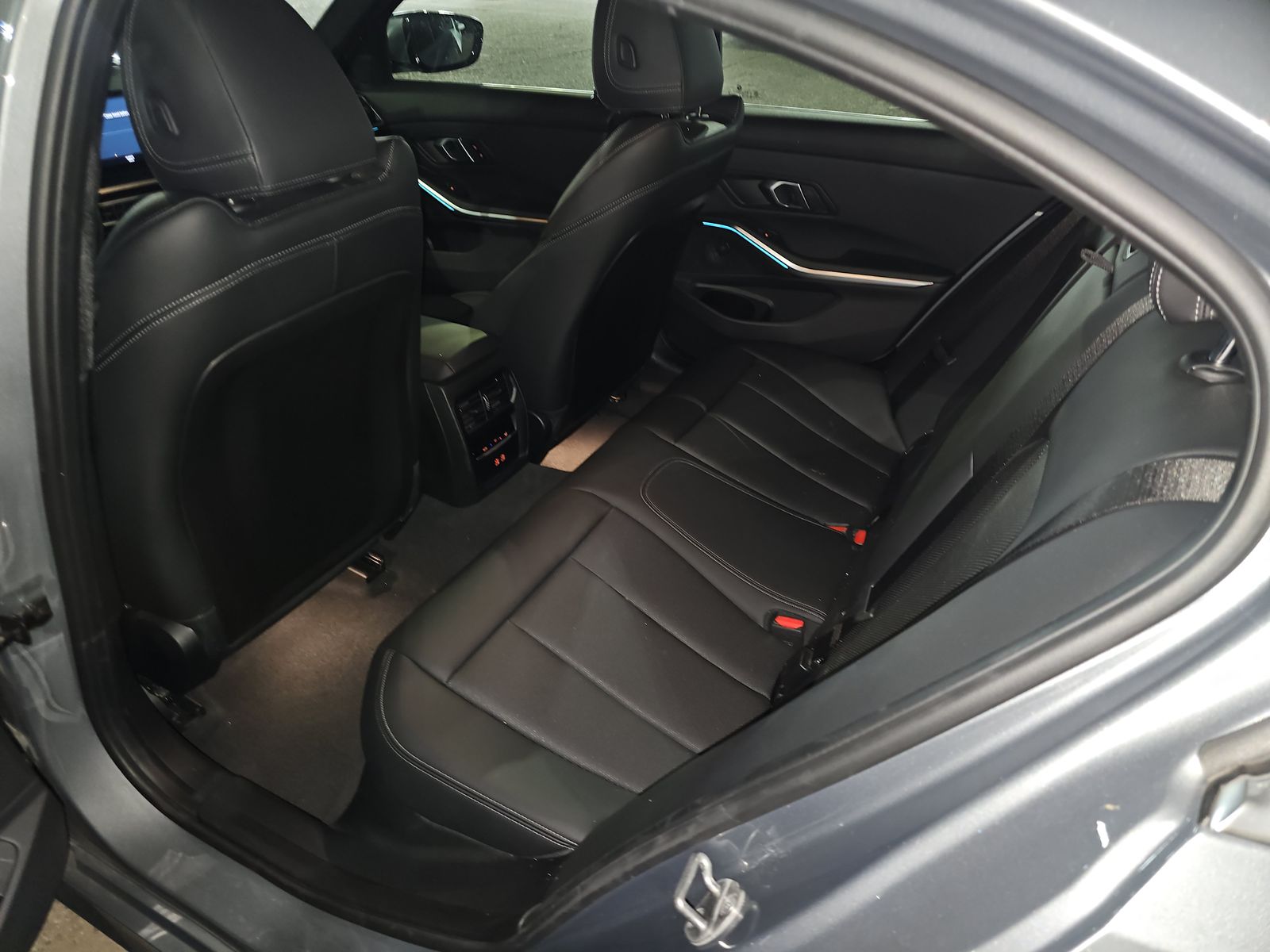 2024 BMW 3 Series 330i RWD