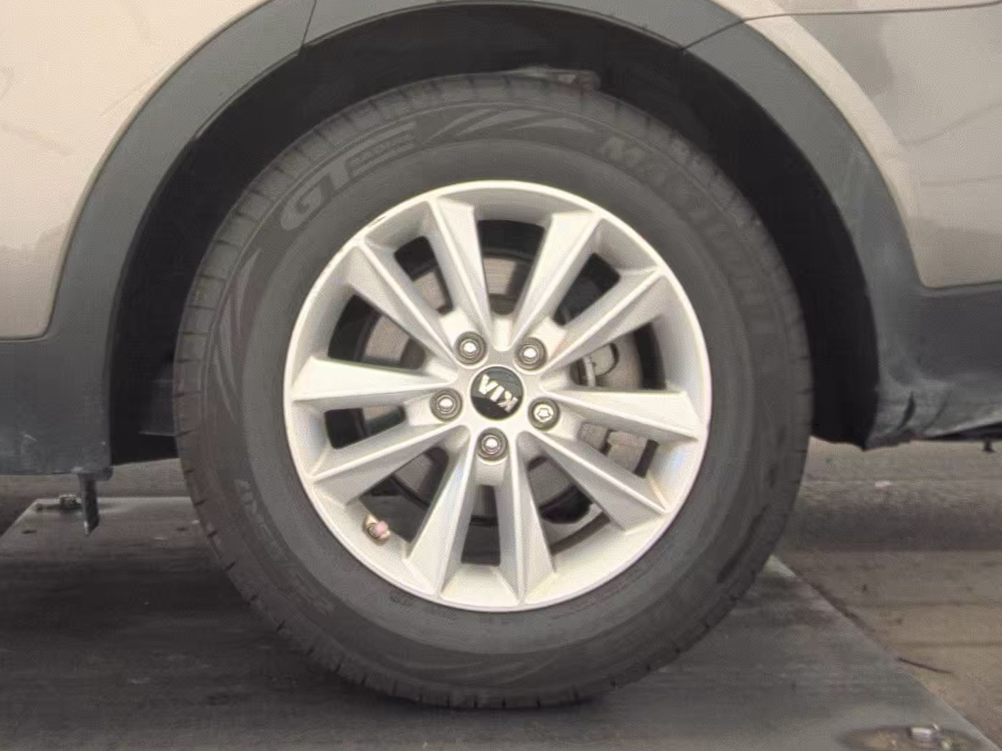 2019 Kia Sorento L FWD