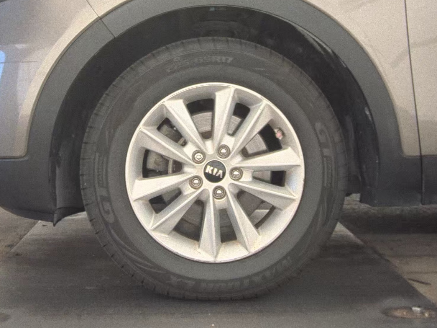 2019 Kia Sorento L FWD