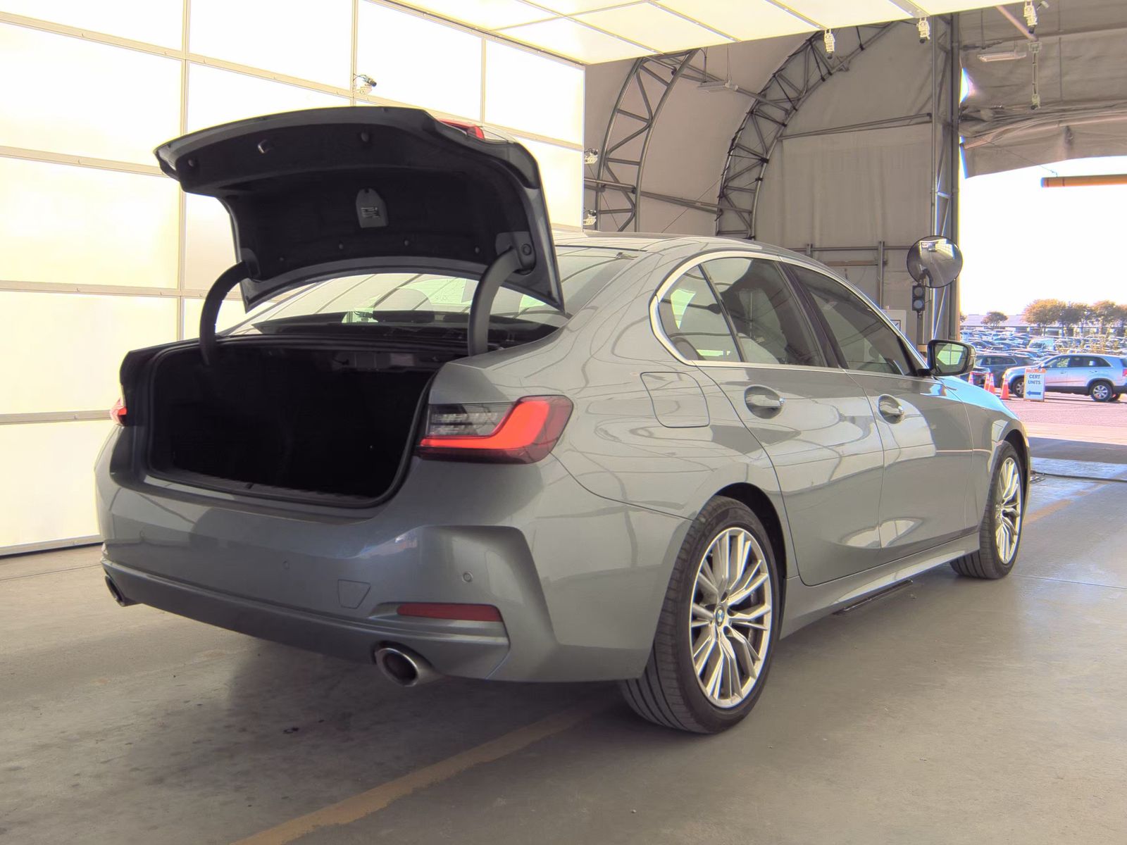 2024 BMW 3 Series 330i RWD