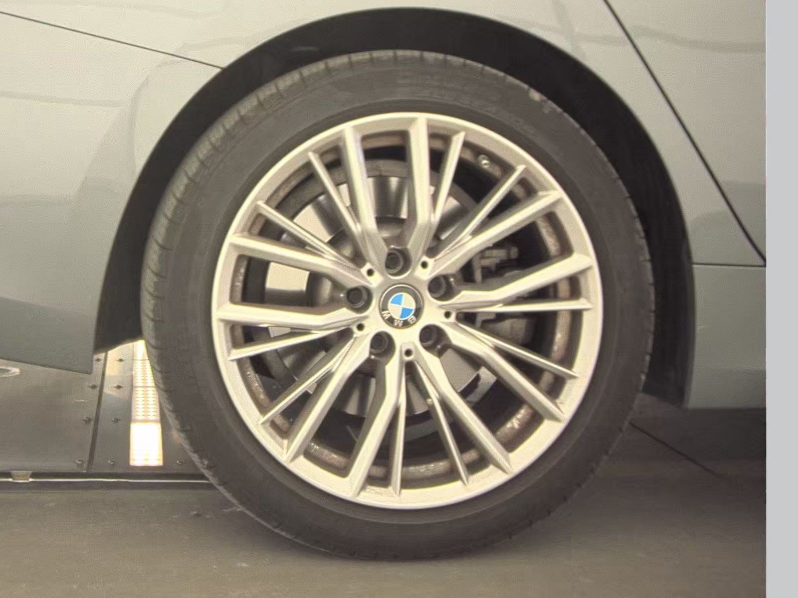 2024 BMW 3 Series 330i RWD