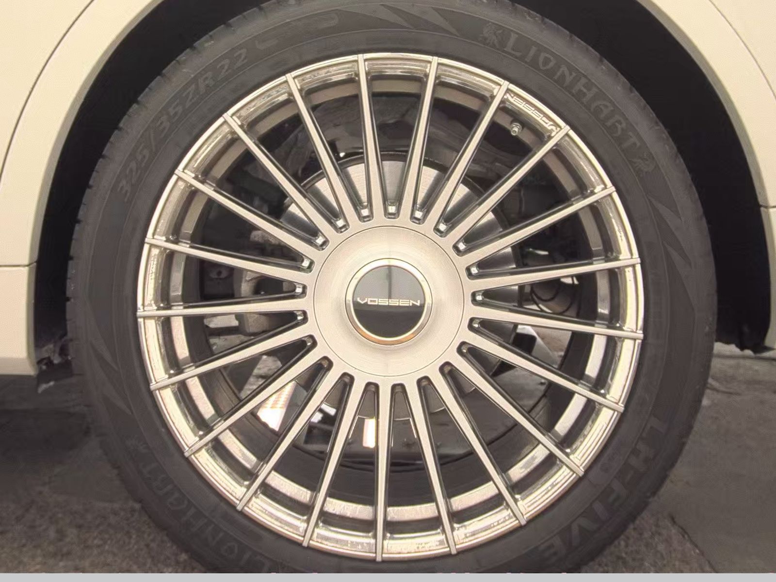 2024 BMW X7 xDrive40i AWD