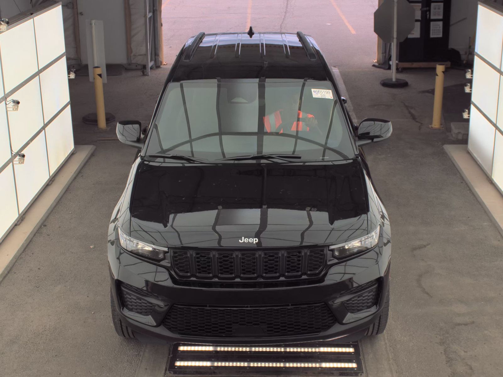 2024 Jeep Grand Cherokee Laredo AWD