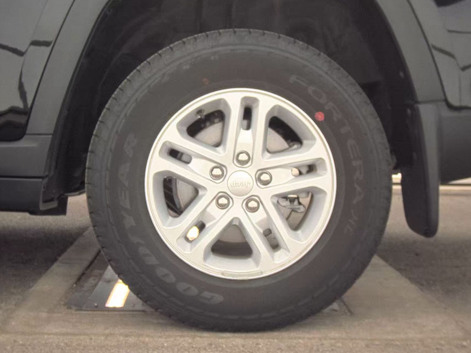 2024 Jeep Grand Cherokee Laredo AWD