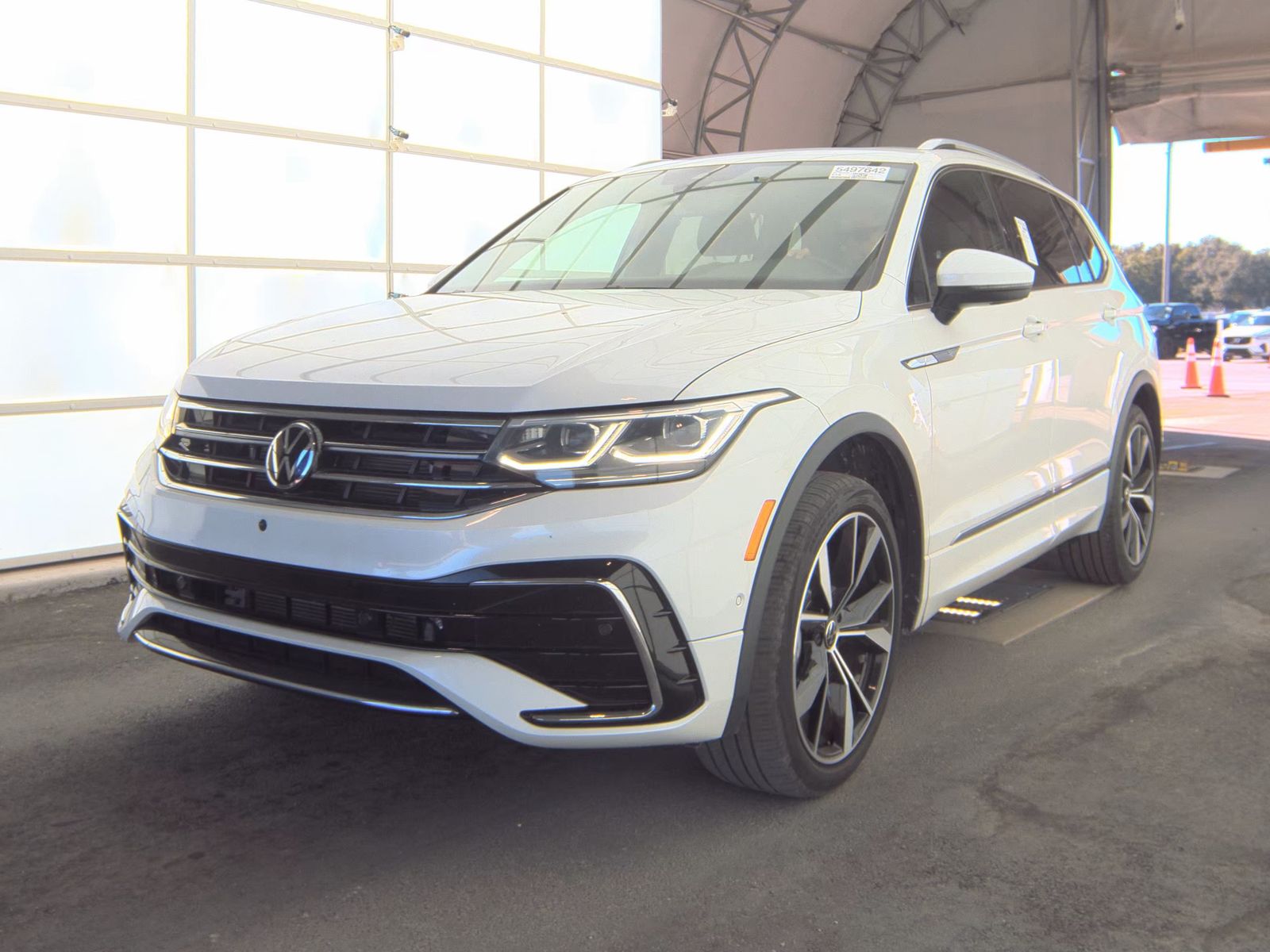 2022 Volkswagen Tiguan 2.0T SEL R-Line AWD