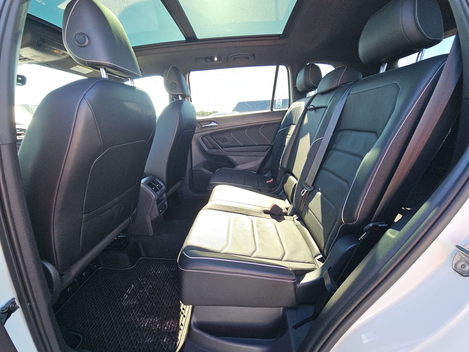 2022 Volkswagen Tiguan 2.0T SEL R-Line AWD