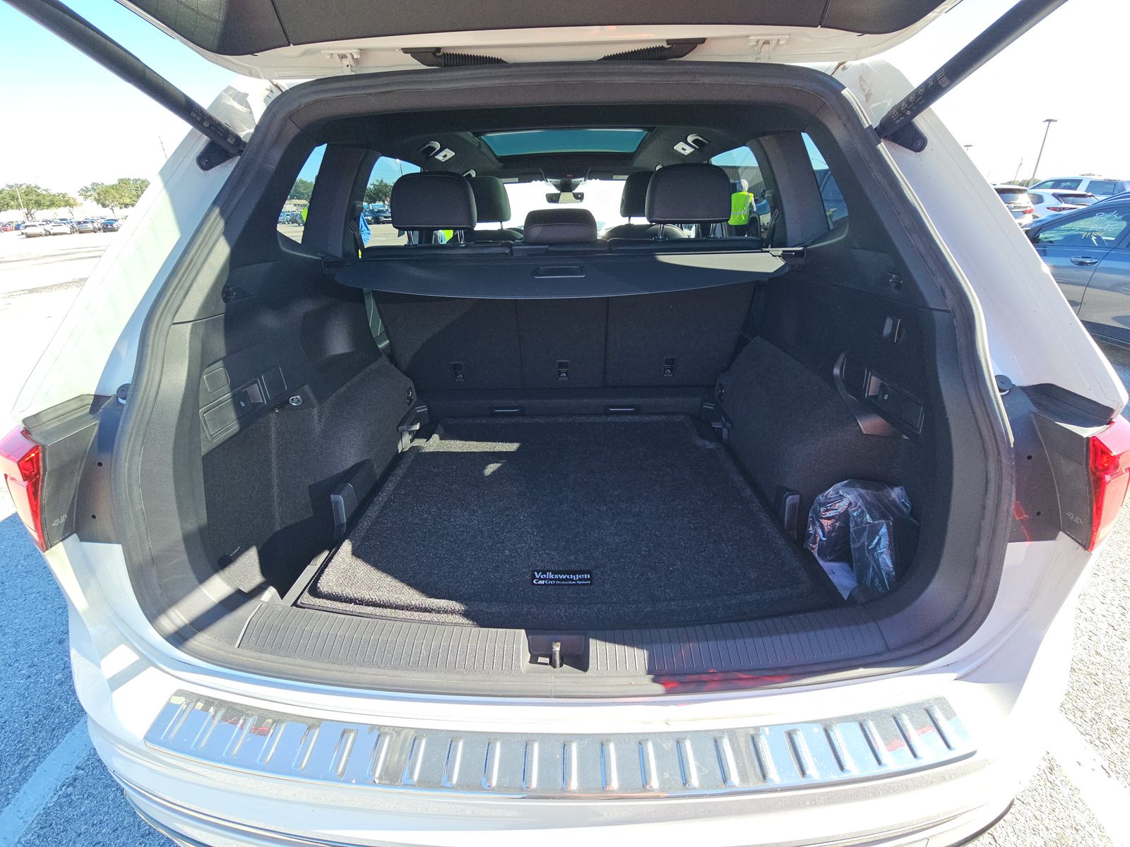 2022 Volkswagen Tiguan 2.0T SEL R-Line AWD