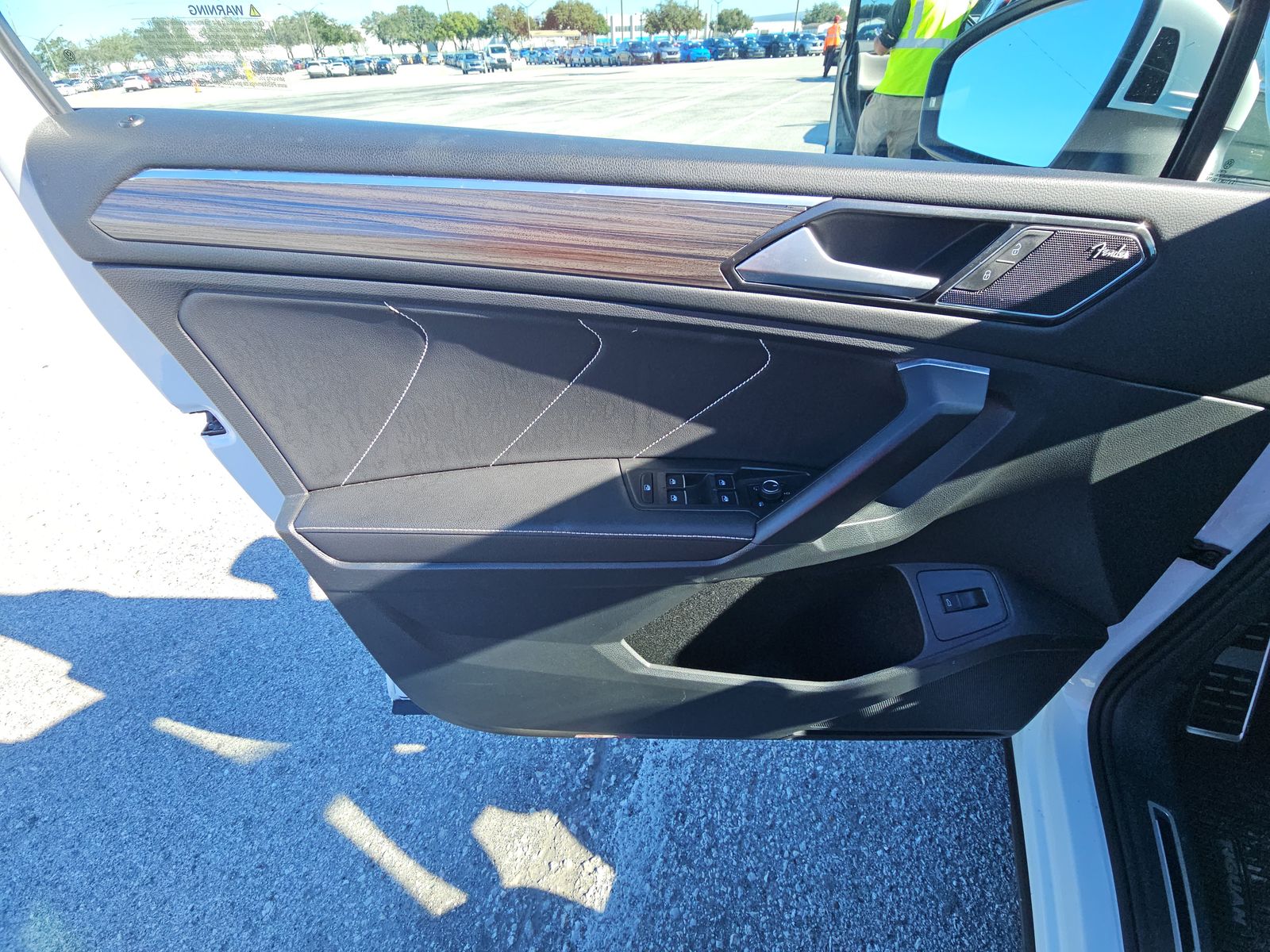 2022 Volkswagen Tiguan 2.0T SEL R-Line AWD