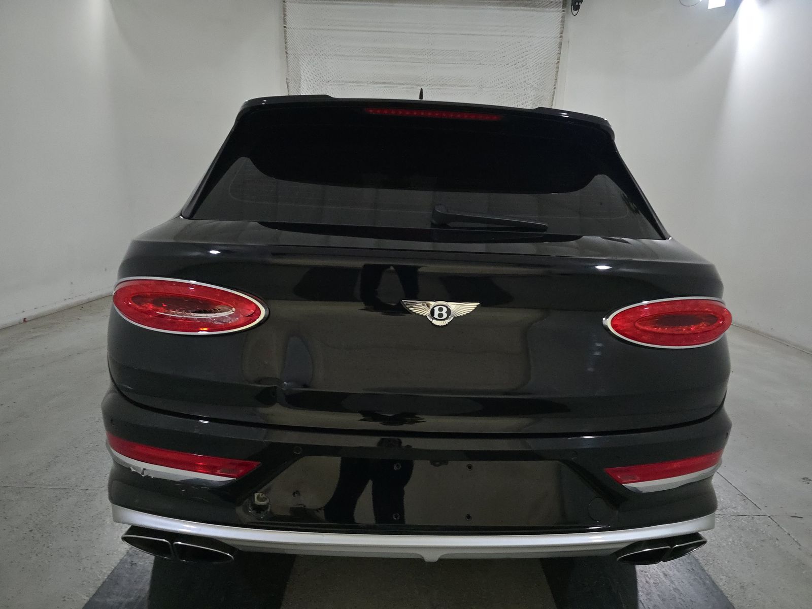 2023 Bentley Bentayga EWB Azure AWD