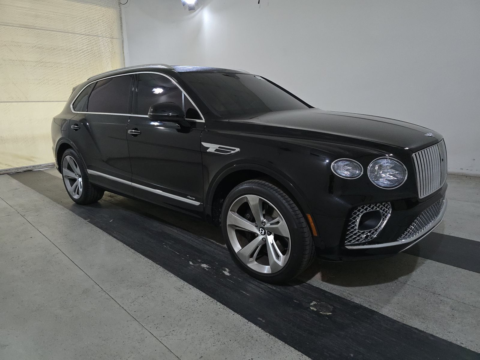 2023 Bentley Bentayga EWB Azure AWD