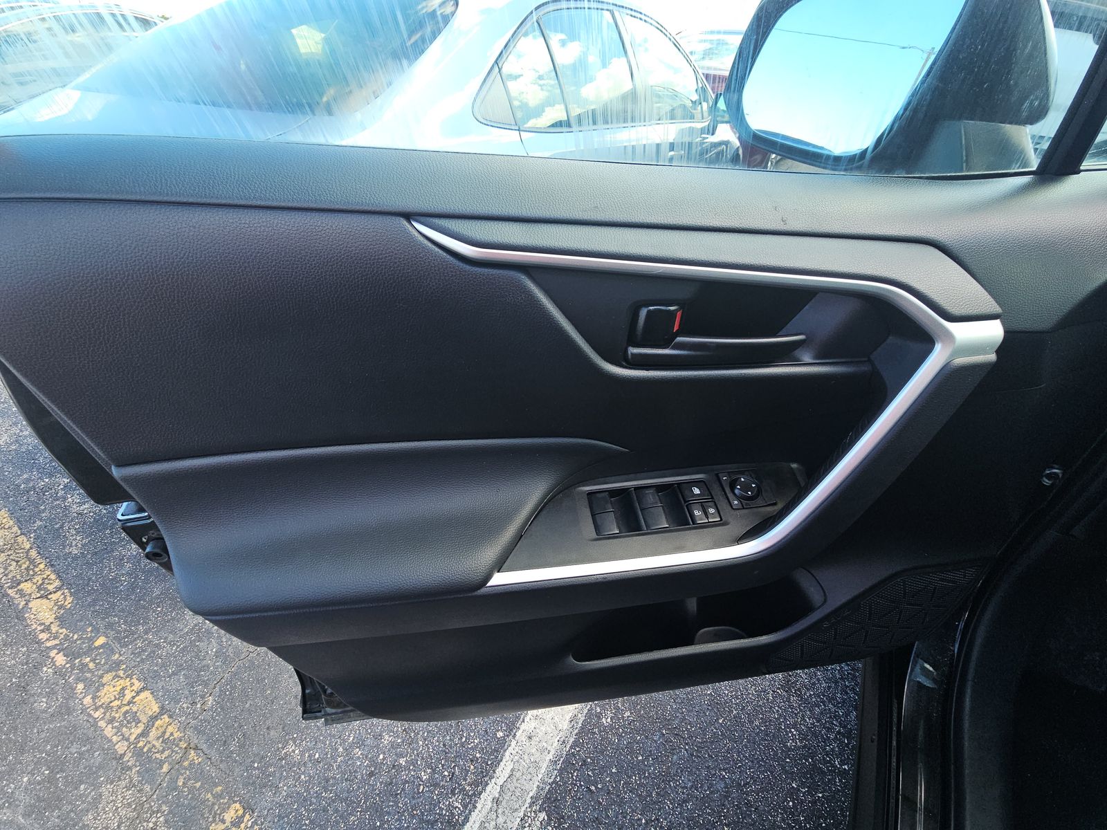 2025 Toyota RAV4 LE AWD