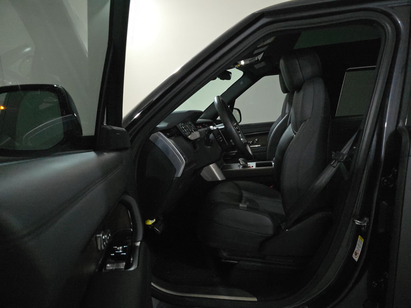 2024 Land Rover Range Rover SE LWB AWD