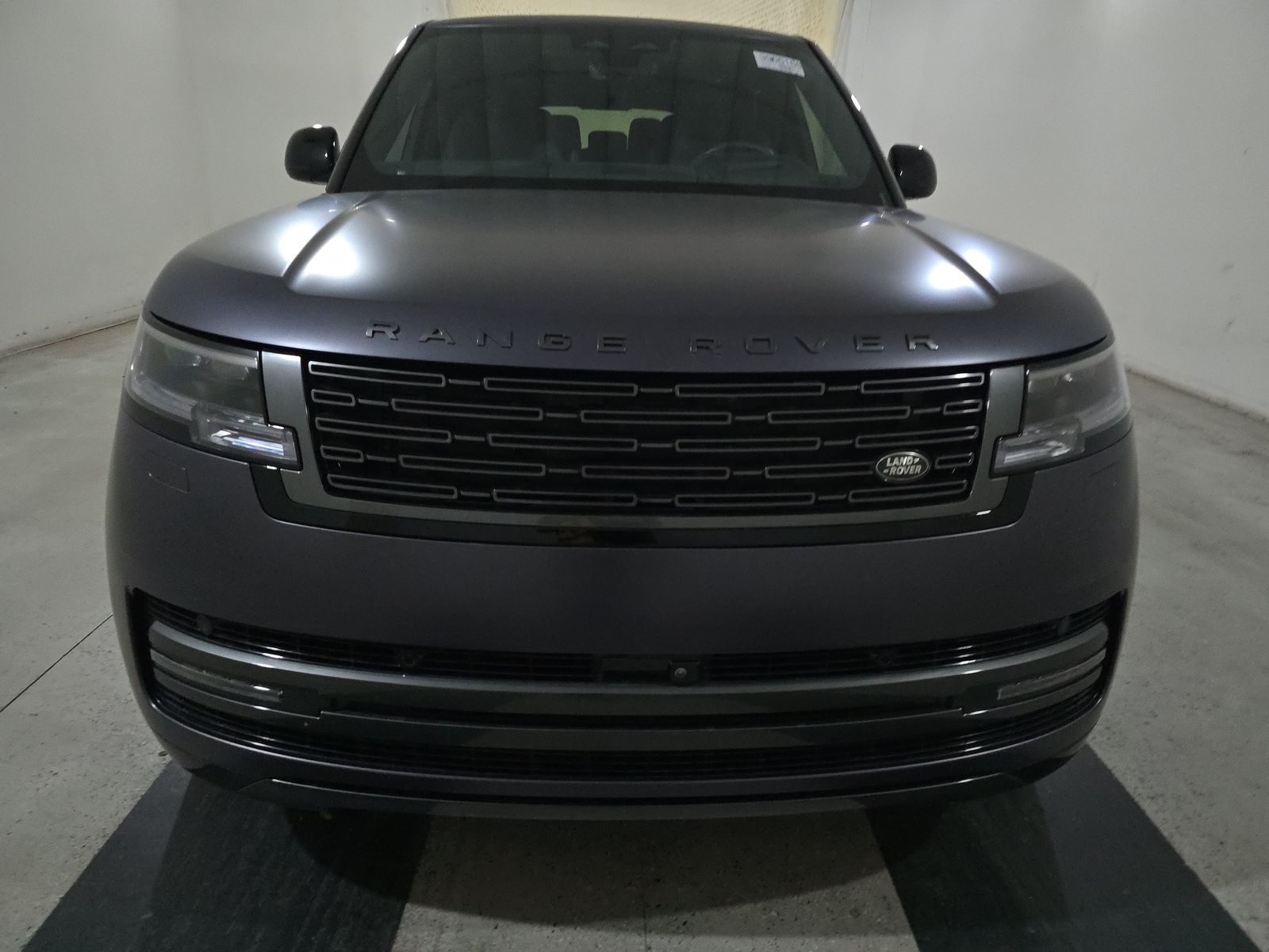 2024 Land Rover Range Rover SE LWB AWD