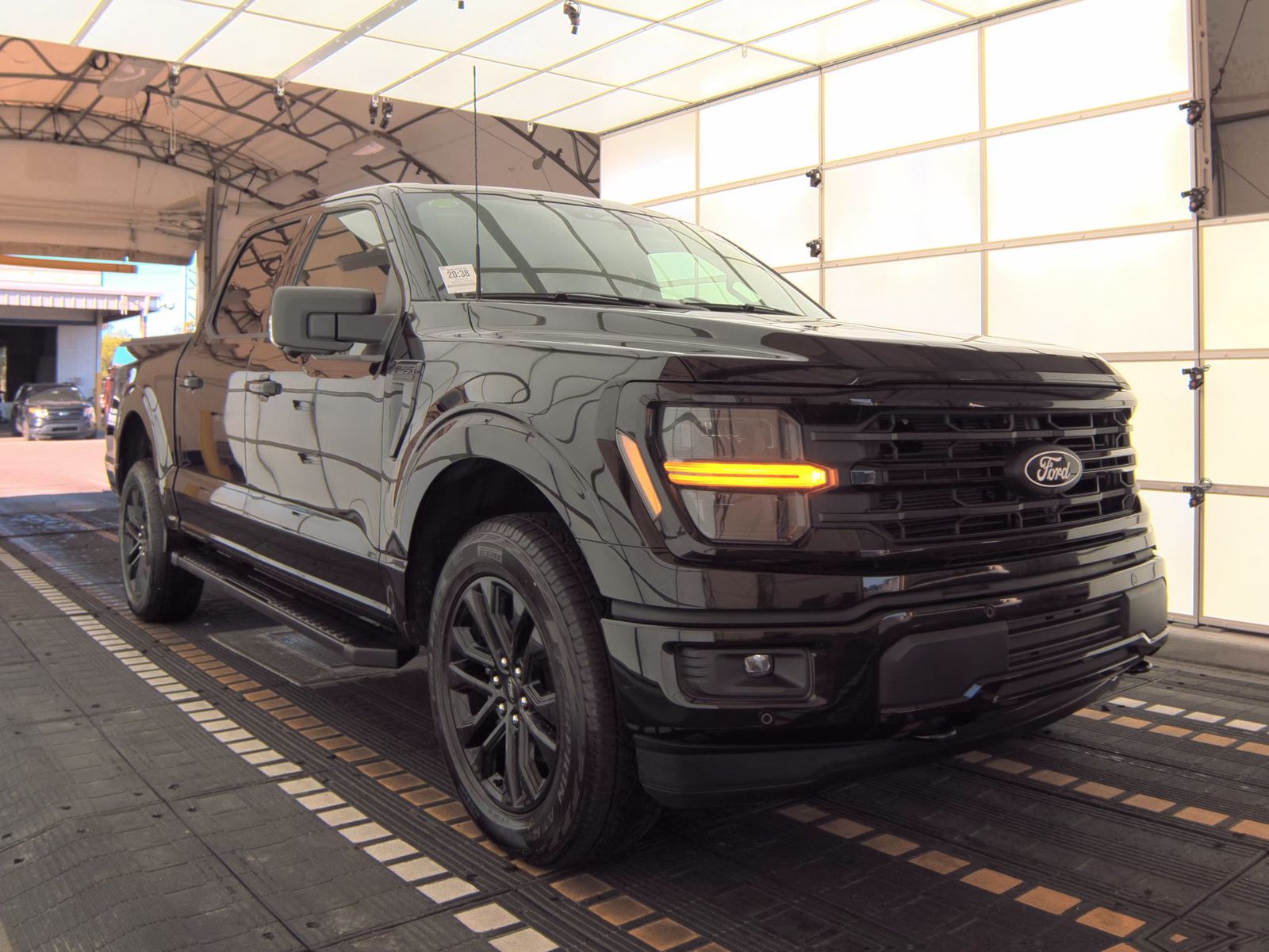 2024 Ford F-150 XLT AWD