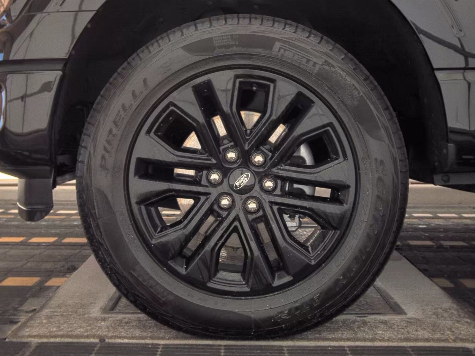 2024 Ford F-150 XLT AWD