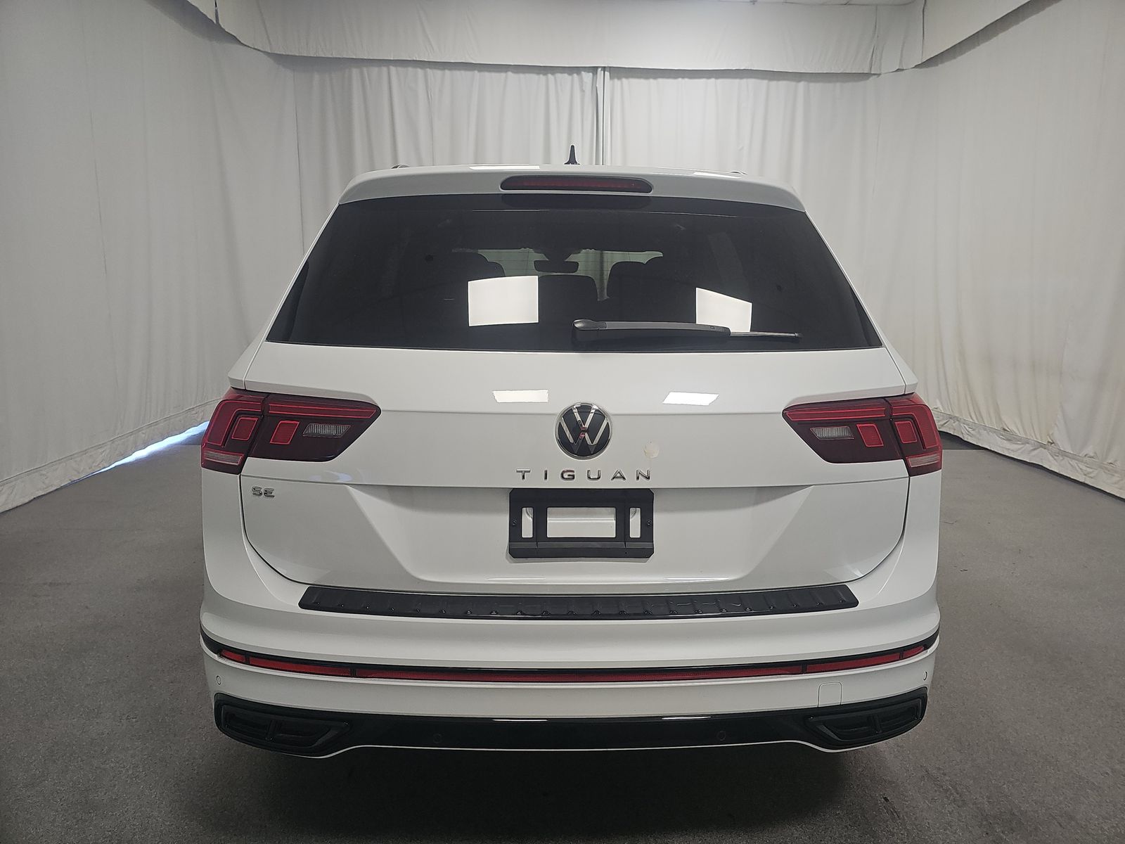 2024 Volkswagen Tiguan 2.0T SE R-Line Black FWD