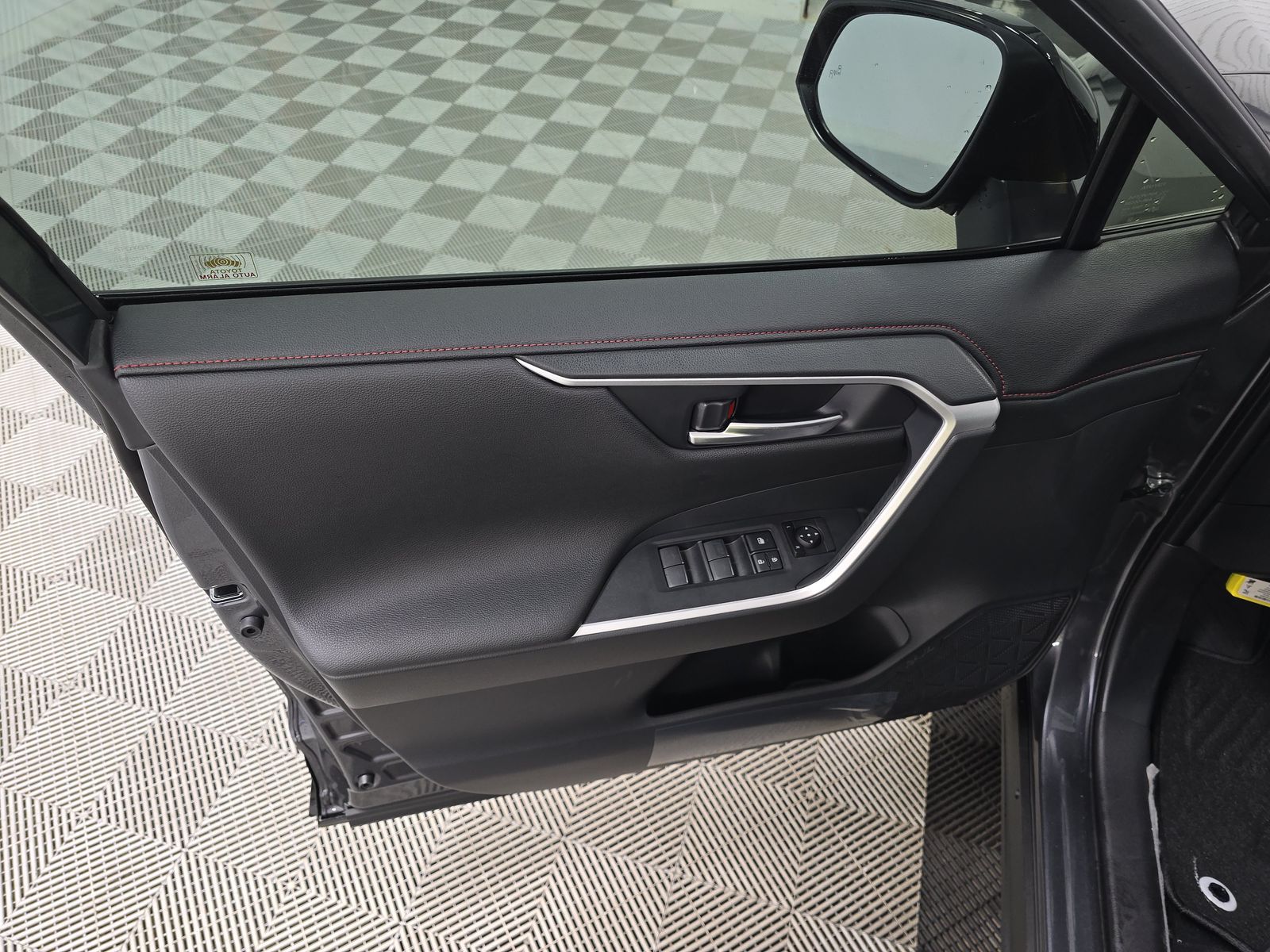 2025 Toyota RAV4 Plug-In Hybrid XSE AWD