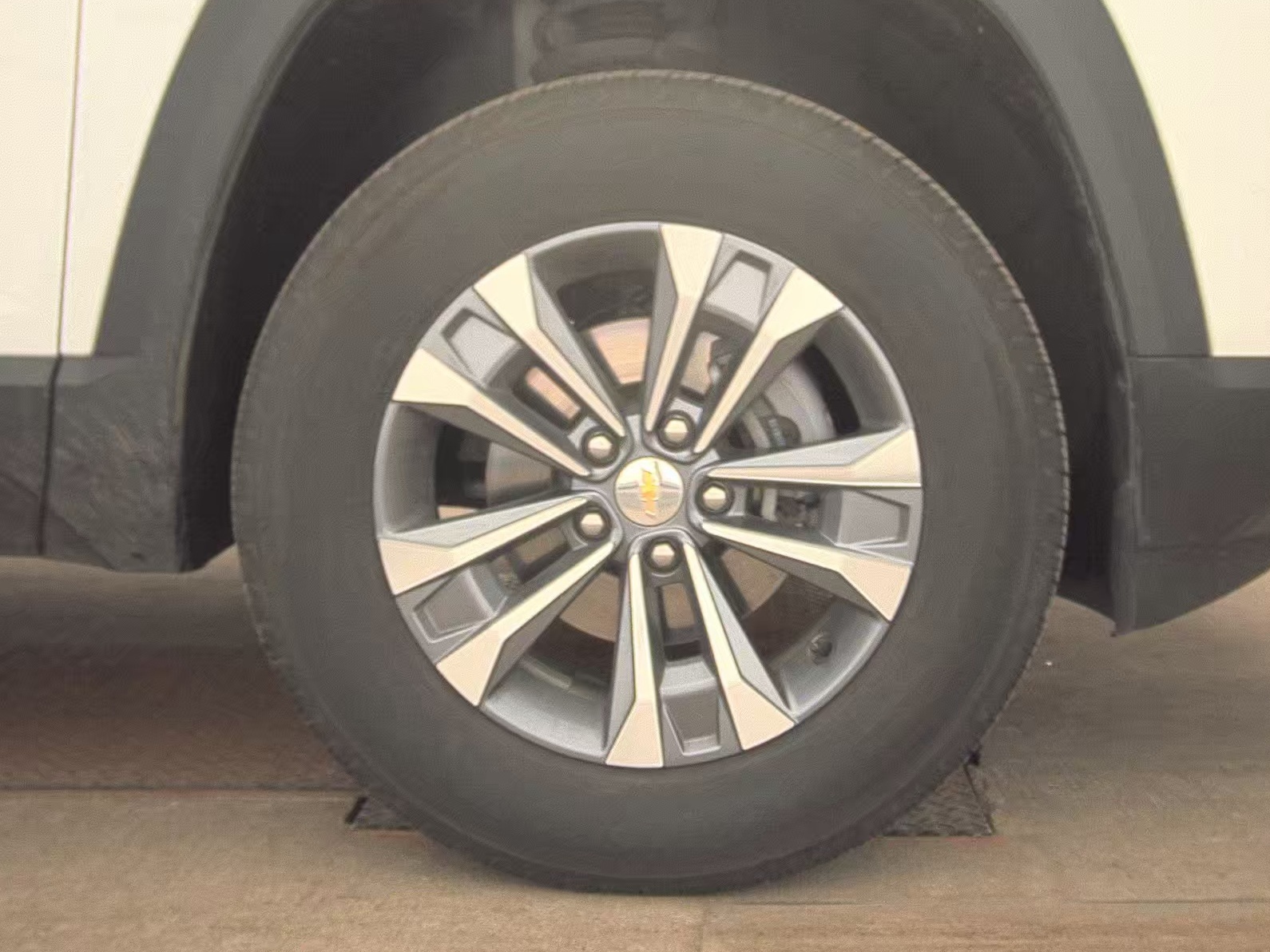 2025 Chevrolet Equinox LT FWD