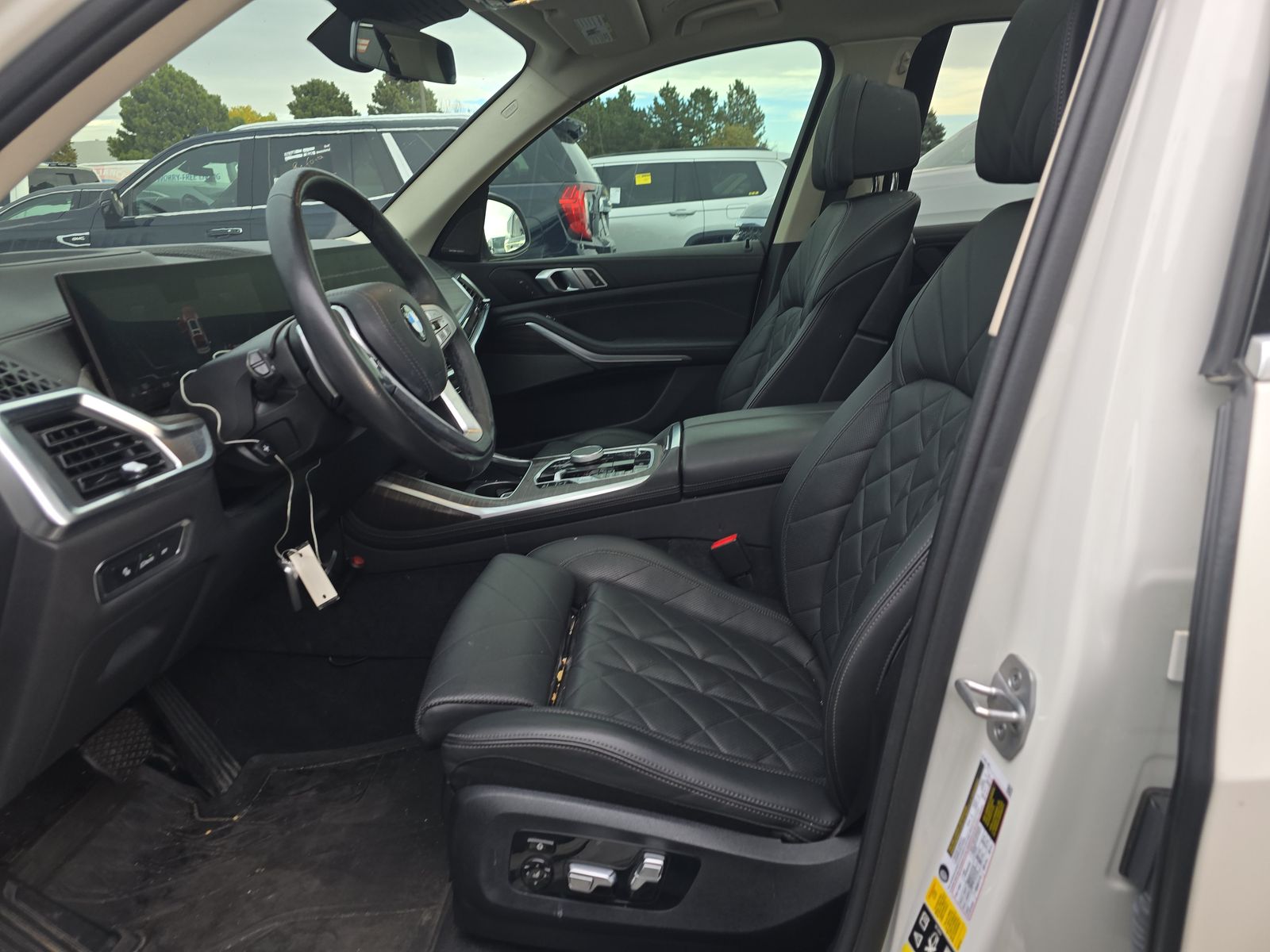 2024 BMW X7 xDrive40i AWD