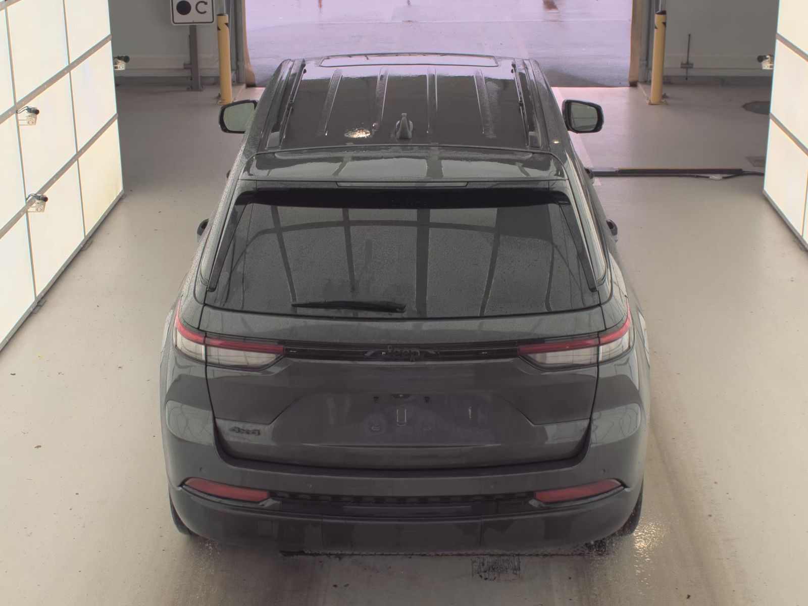 2022 Jeep Grand Cherokee Altitude AWD