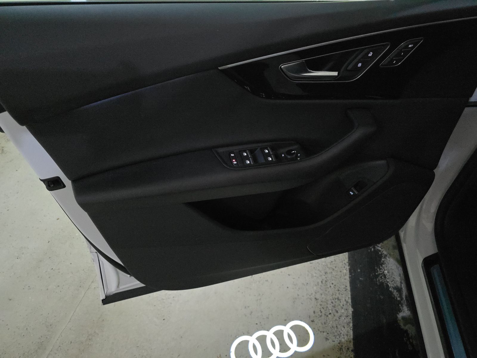 2025 Audi Q8 Premium AWD