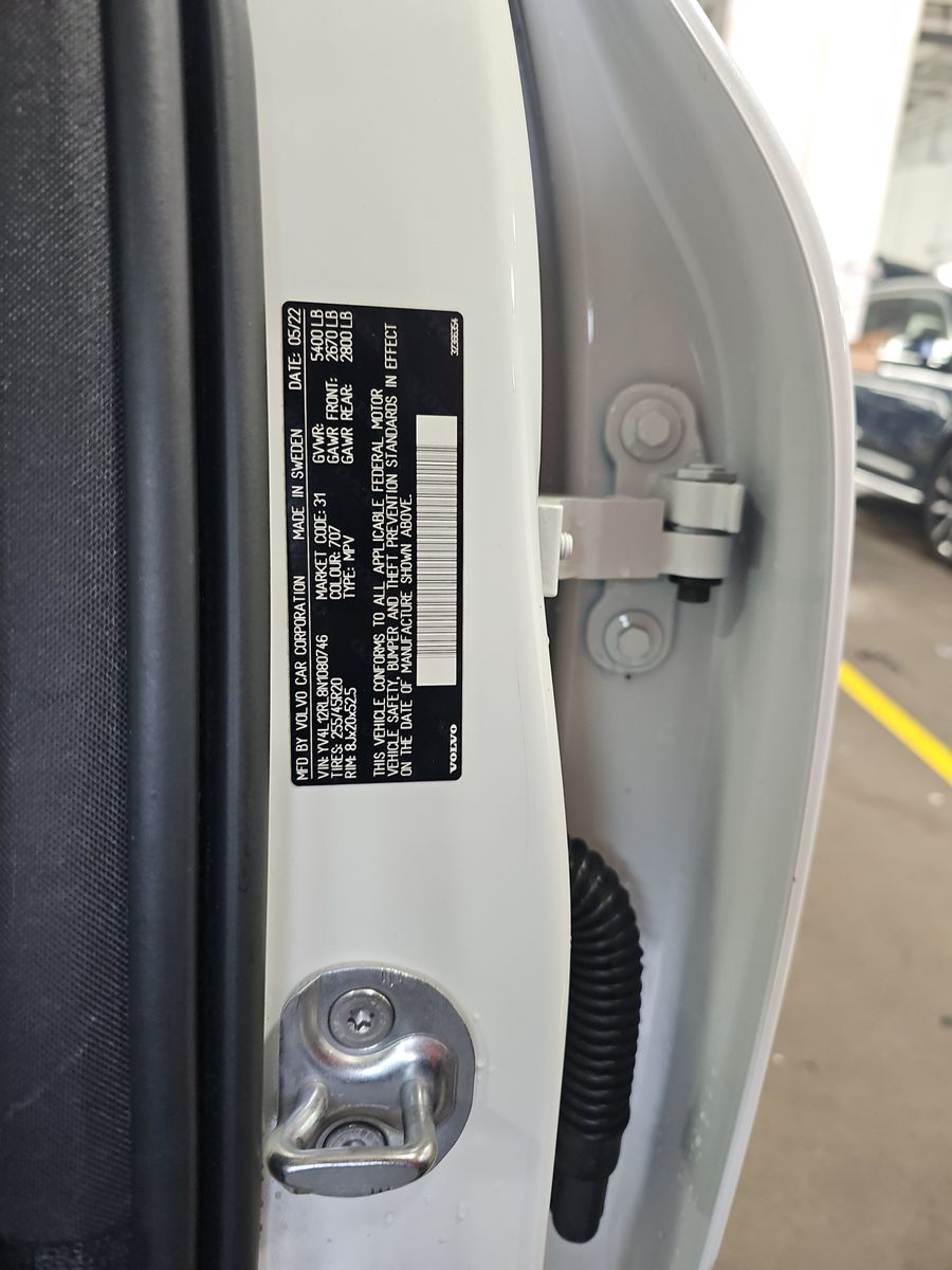 2022 Volvo XC60 B5 Inscription AWD