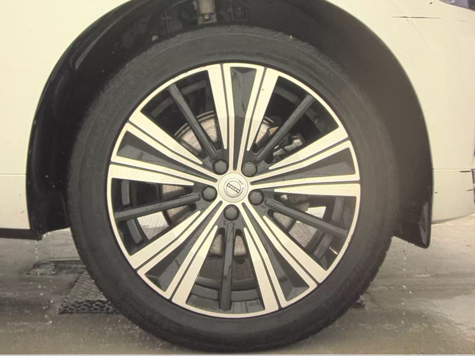 2022 Volvo XC60 B5 Inscription AWD