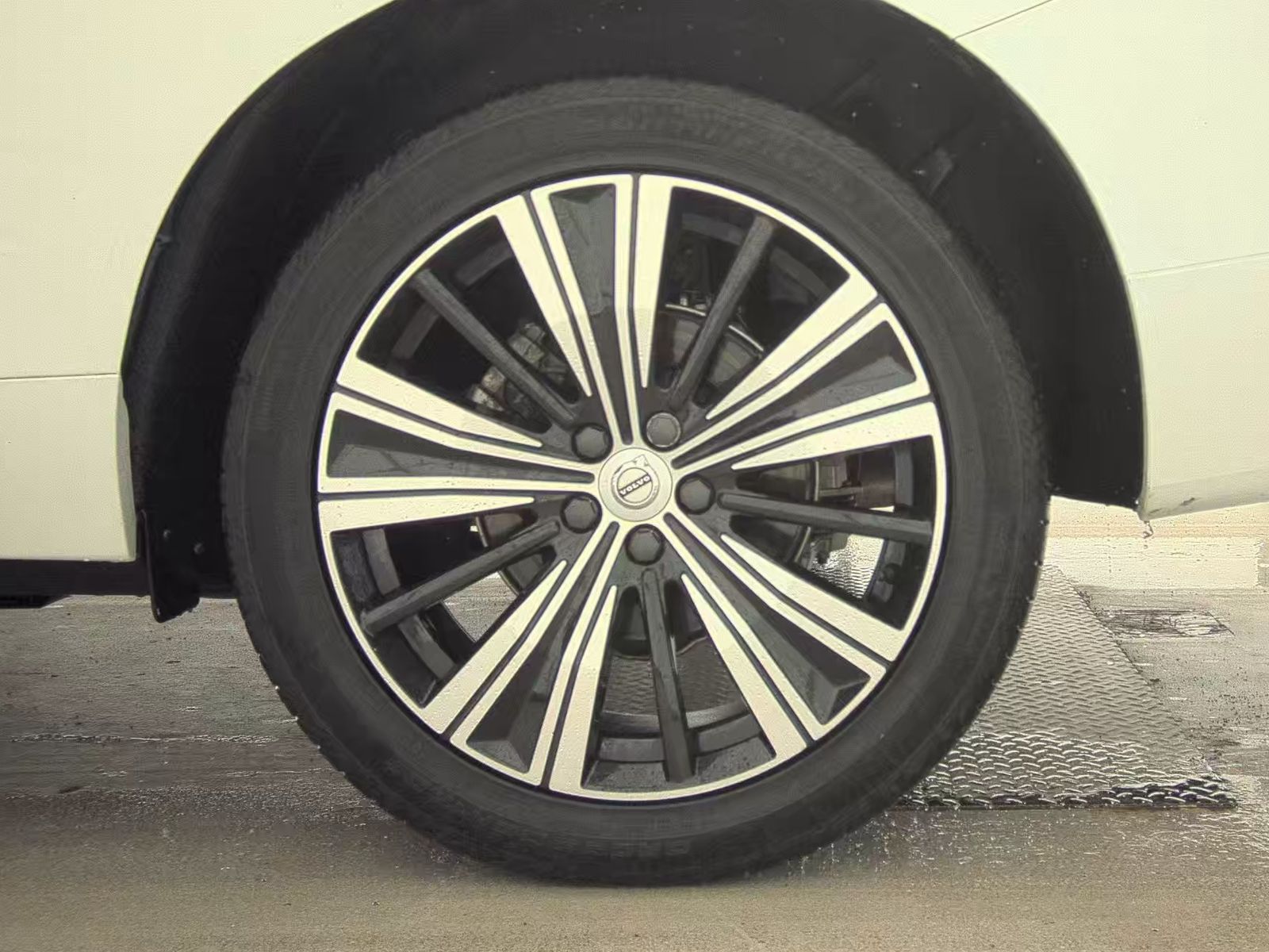 2022 Volvo XC60 B5 Inscription AWD