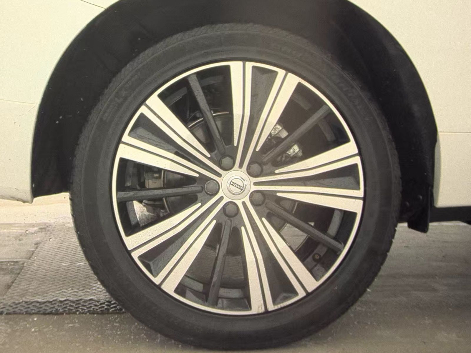 2022 Volvo XC60 B5 Inscription AWD