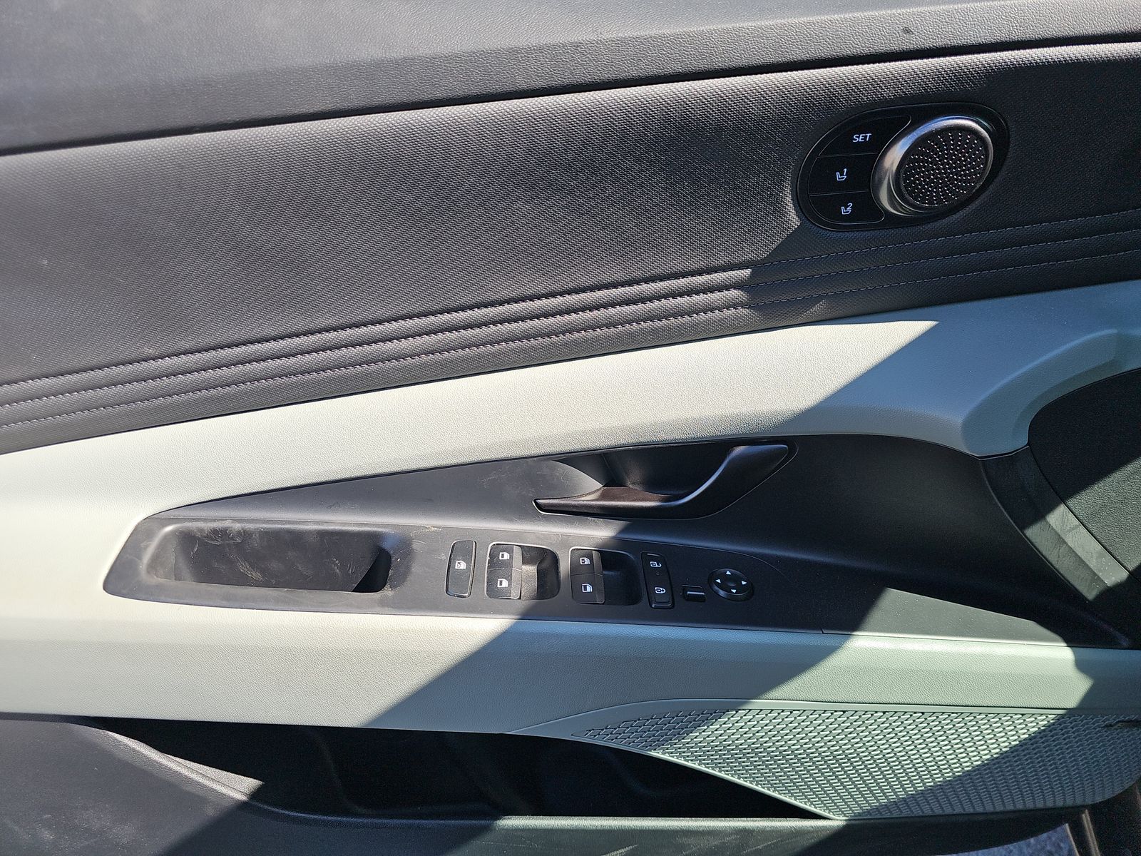 2024 Hyundai Elantra Hybrid Limited FWD