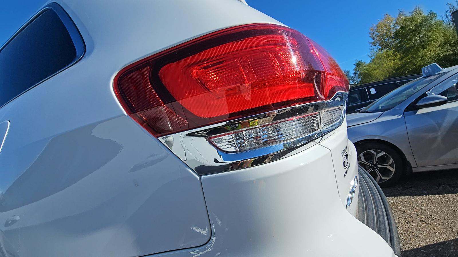 2022 Jeep Grand Cherokee Laredo E AWD