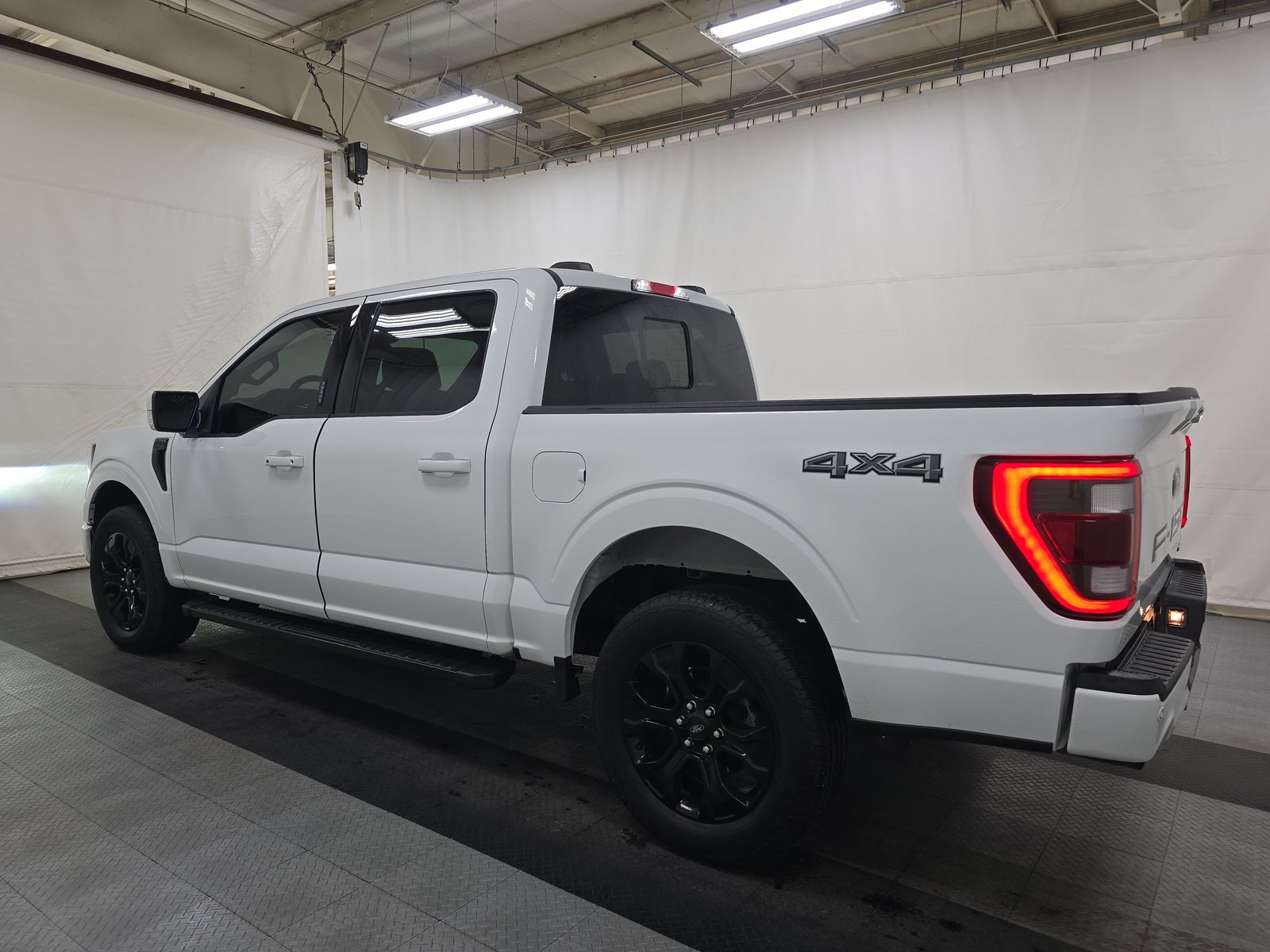 2023 Ford F-150 Lariat AWD
