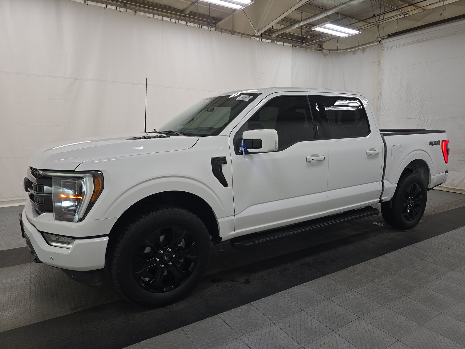 2023 Ford F-150 Lariat AWD