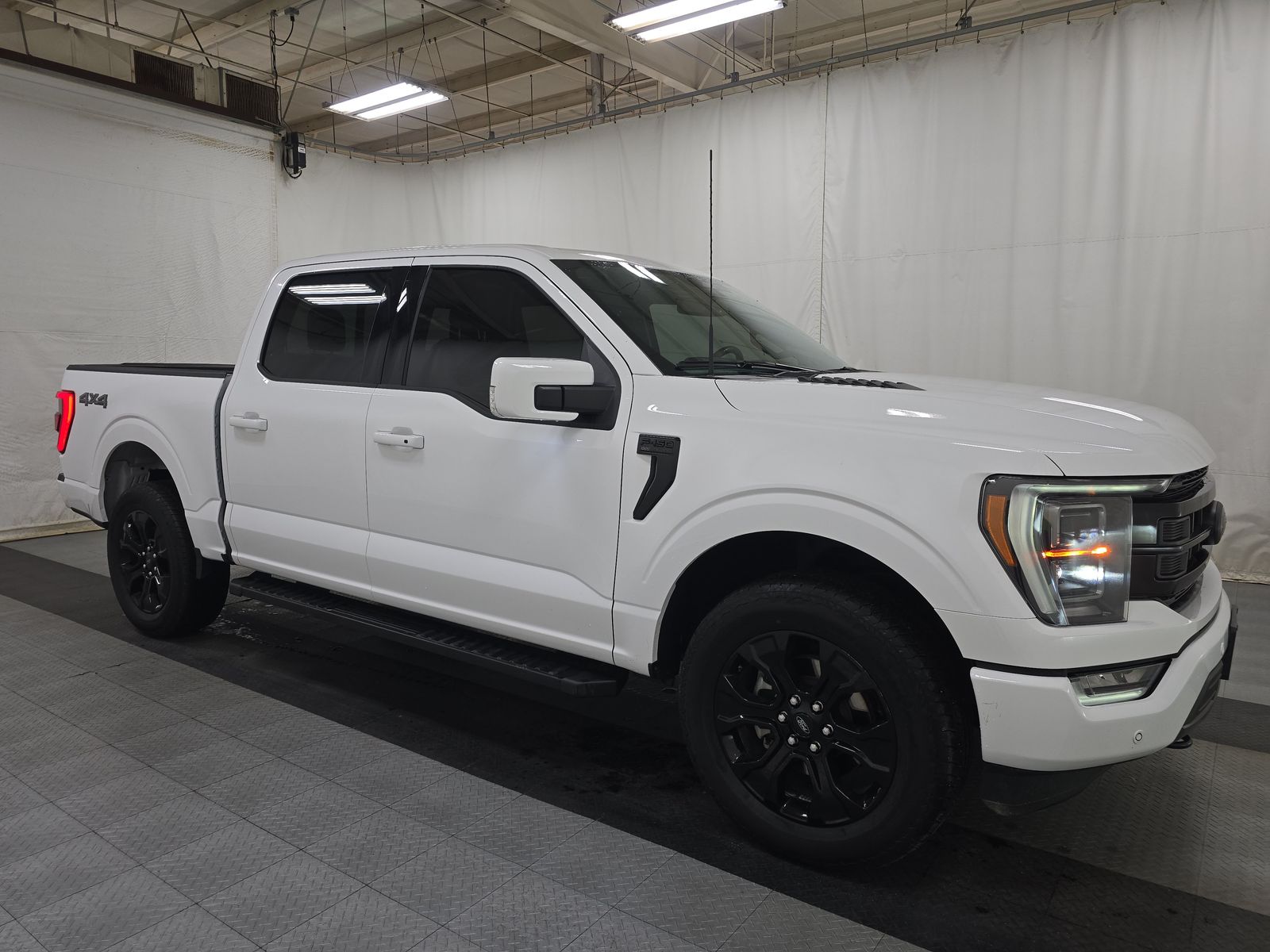 2023 Ford F-150 Lariat AWD