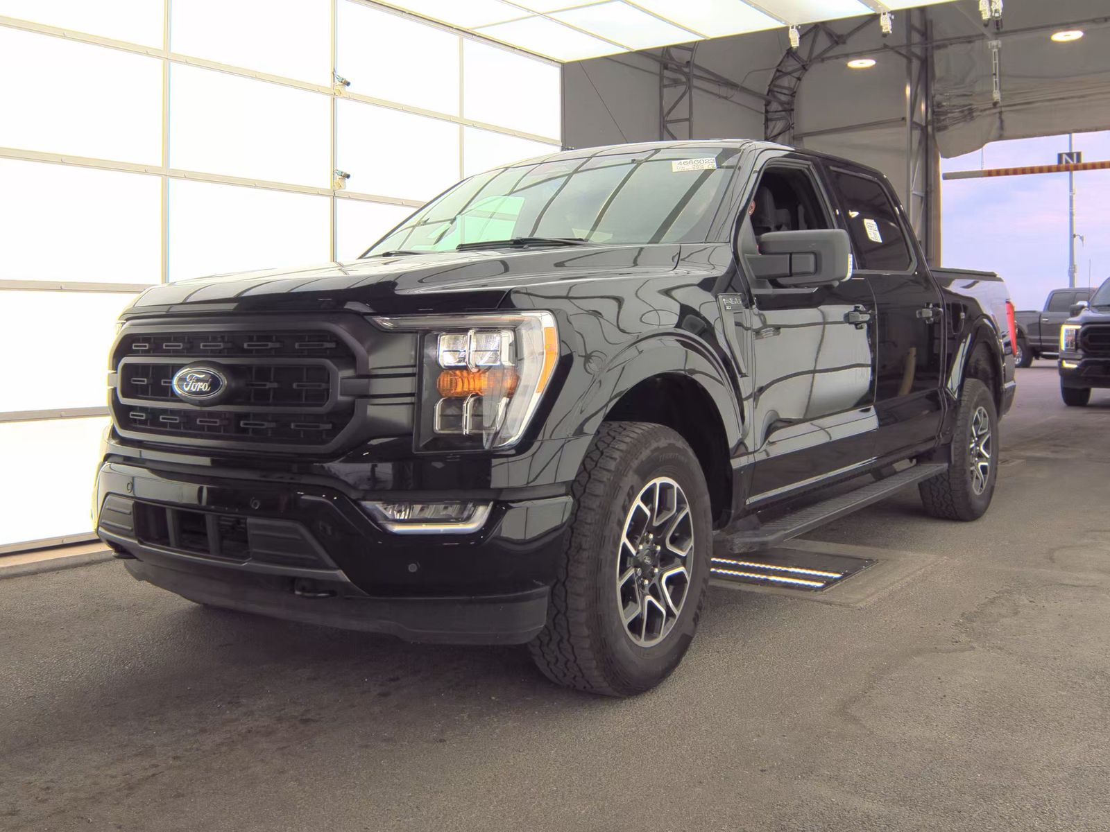 2023 Ford F-150 XLT AWD