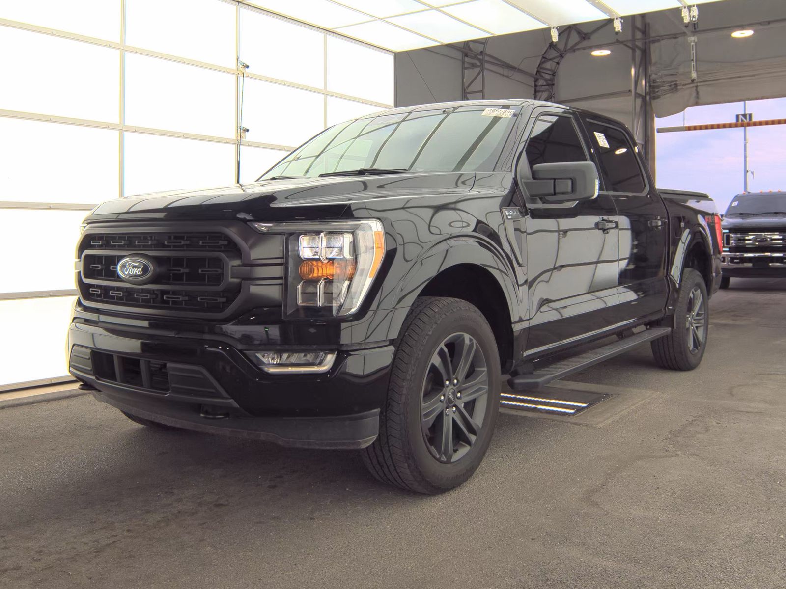 2023 Ford F-150 XLT AWD