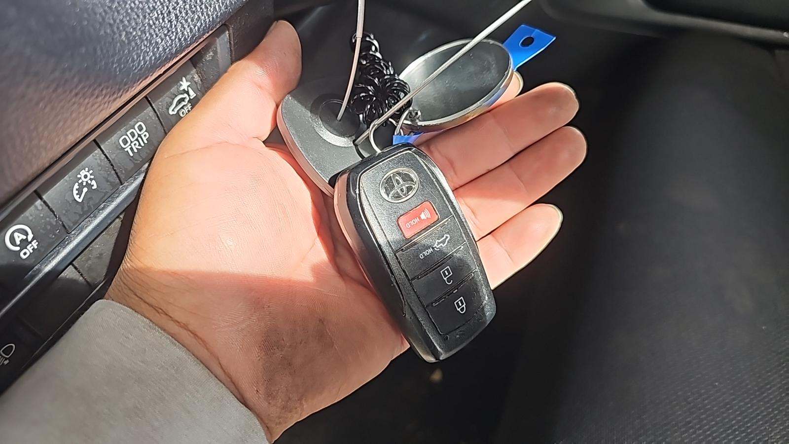 2025 Toyota Tundra SR5 AWD