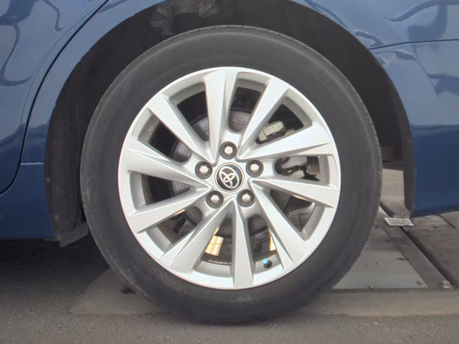 2024 Toyota Camry LE FWD