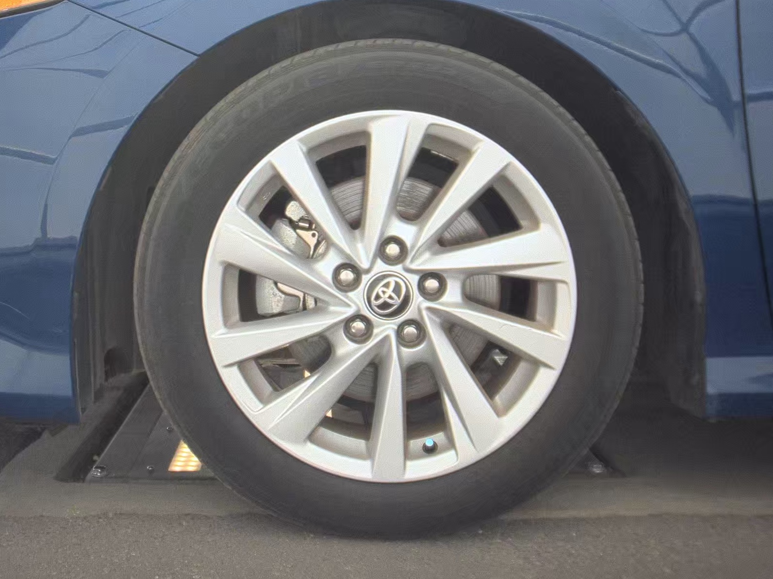 2024 Toyota Camry LE FWD